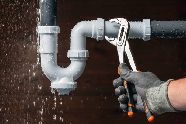 Professional Leak Detection technician working in Yoder, IN